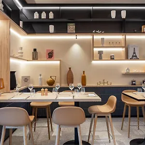 Hotel Courtyard By Marriott Paris Charles De Gaulle Airport, Roissy-en-France