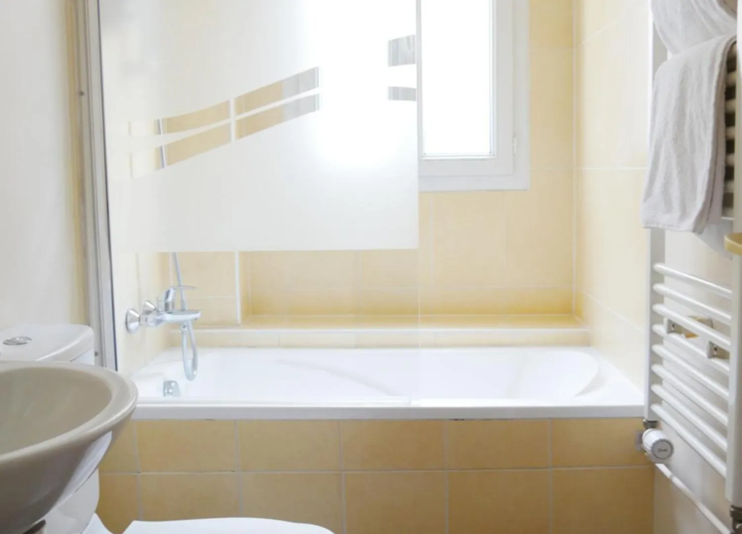 Hotel Des Bains A 10 Min De Paris Maisons-Alfort